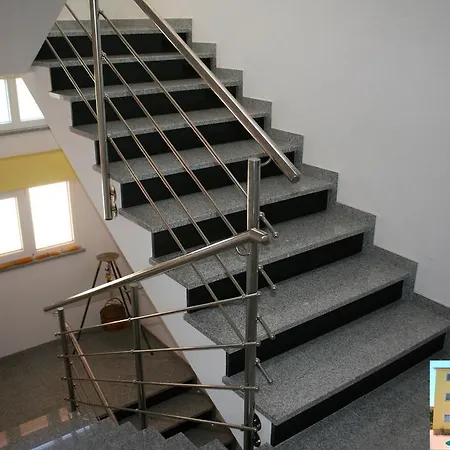 Yellow House Apartman