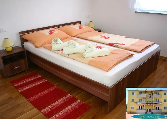 Apartament Yellow House Pula