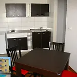 Yellow House Apartment Pula