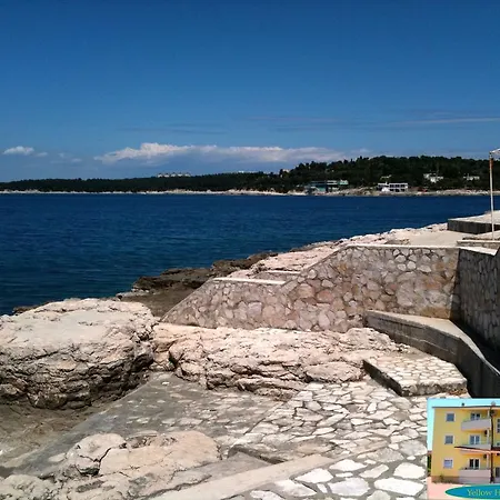 Appartamento Yellow House