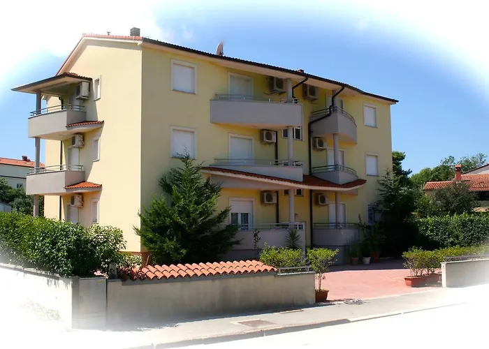 Yellow House Lejlighed Pula
